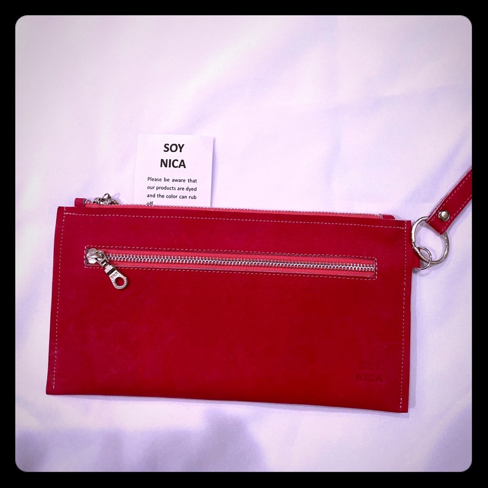 NWT leather Wristlet in *Pink* Soy Nica.